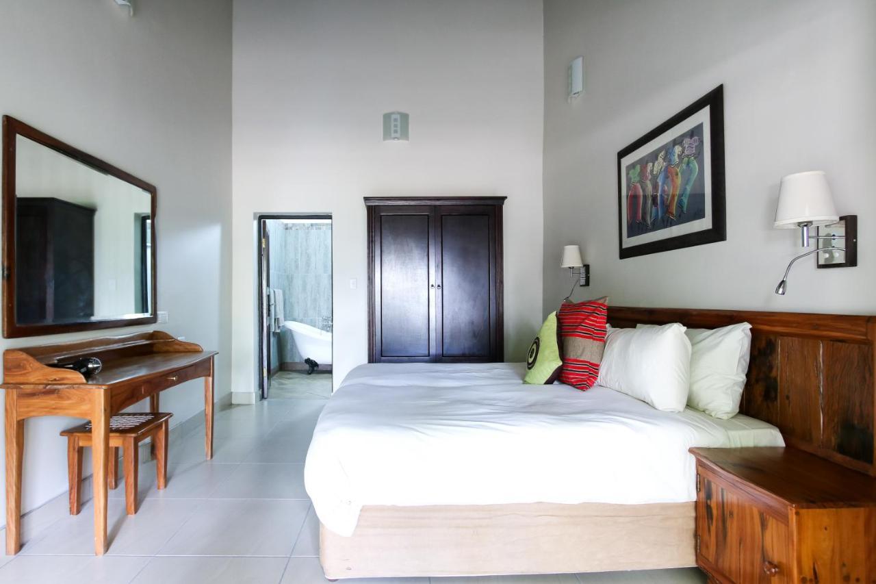 Zulu Nyala Game Lodge Хлухлуве Экстерьер фото