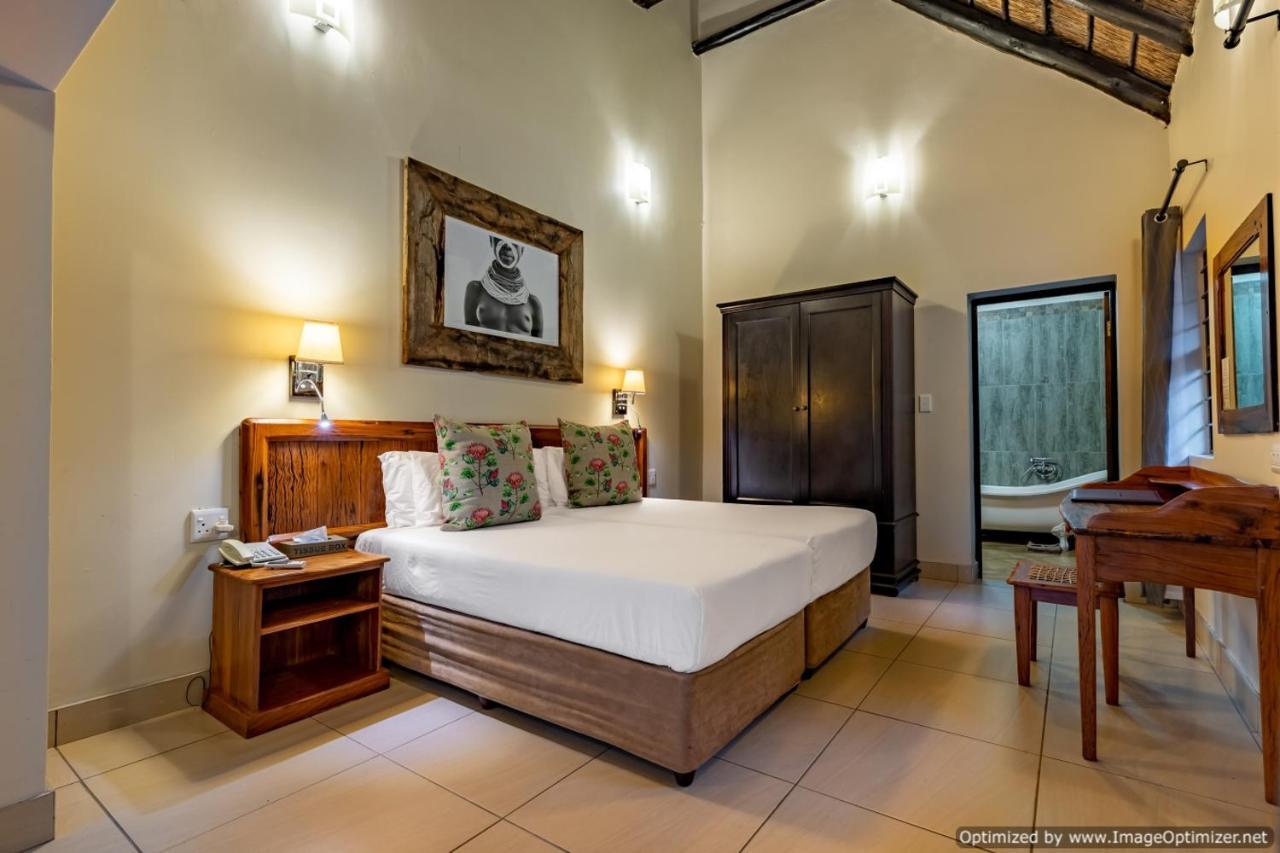 Zulu Nyala Game Lodge Хлухлуве Экстерьер фото