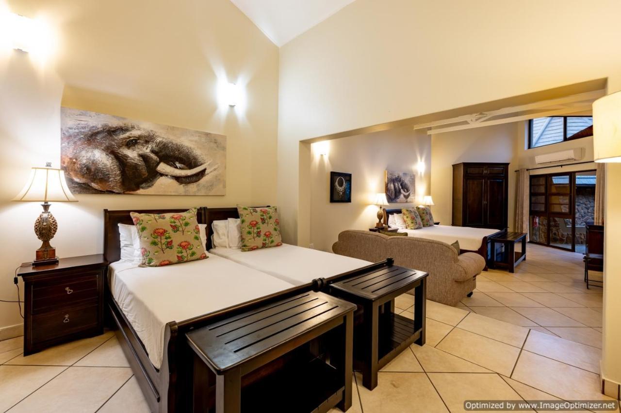 Zulu Nyala Game Lodge Хлухлуве Экстерьер фото